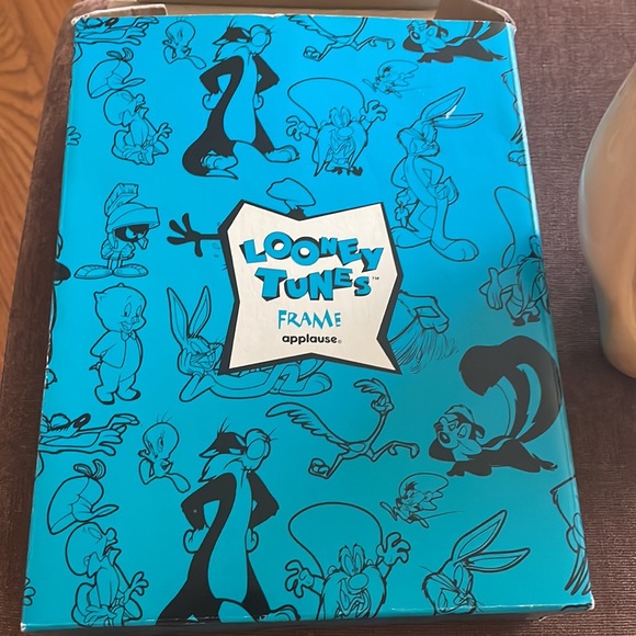 NWT Looney Tunes Tasmanian Devil 1994 3x4 Frame - Picture 3 of 9